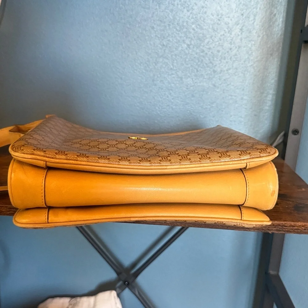 Vintage Celine shoulder or Crossbody Bag - Picture 6 of 9
